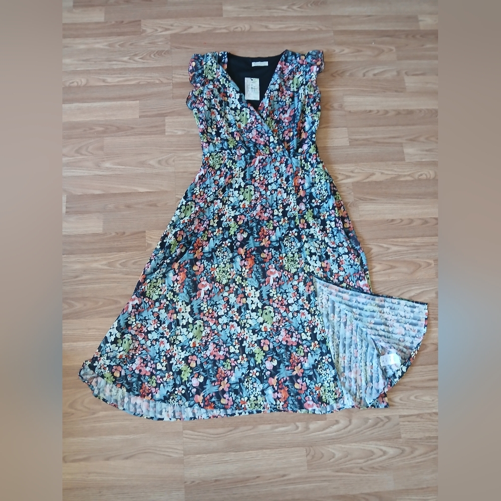 Maison Flower Floral V-Neck Dress, Brand New